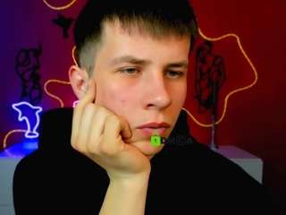 leo-valor — camsoda