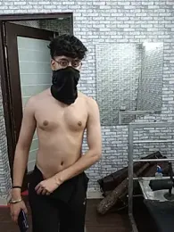 moustache72 — Stripchat stream photo (May 2026)