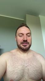 ItalianBear88 — webcam model online on cam4