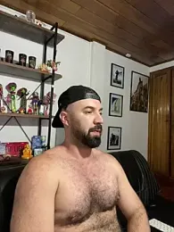 Juan_Art — webcam model online on stripchat