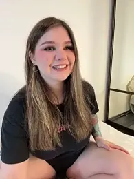 PumaShyXD — webcam model online on stripchat