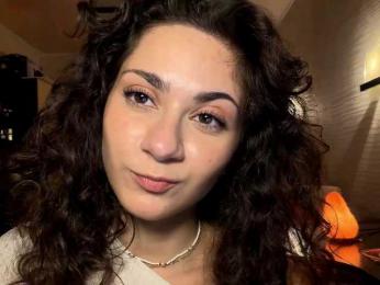 HyonKirker — webcam model online on bongacams