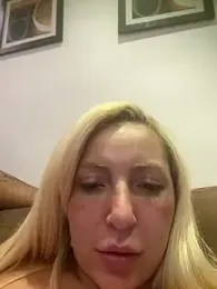Juuhschmitt — Stripchat stream photo (Jul 2026)