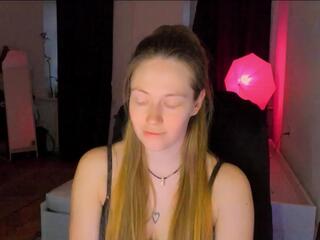 Cassie Evansson — webcam model online on flirt4free
