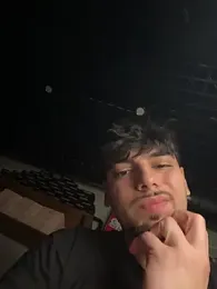 emir343475 — Stripchat stream photo (Jun 2026)