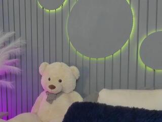 Susan Kiut — Flirt4free stream photo (Apr 2026)