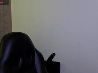 Ahiezer — webcam model online on flirt4free