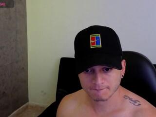 Ahiezer — webcam model online on flirt4free