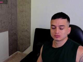 Ahiezer — webcam model online on flirt4free