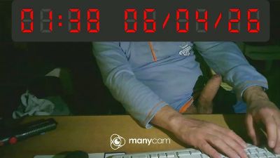 dark_knigh75 — Cam4 stream photo (Apr 2026)