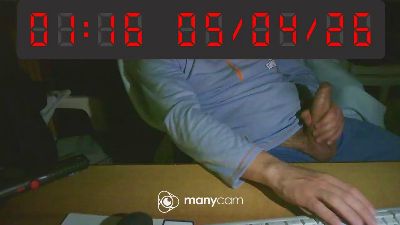 dark_knigh75 — Cam4 stream photo (Apr 2026)