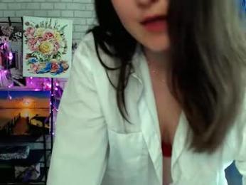 darina_m_ — Chaturbate stream photo (Apr 2025)