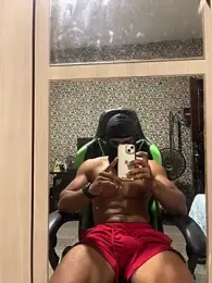 pretoboom14 — webcam model online on stripchat