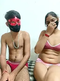 Rubina_khan1 — webcam model online on stripchat