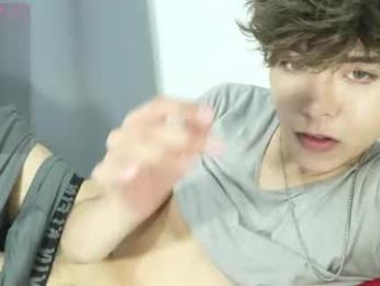 ryan_mckenzziee — webcam model online on chaturbate