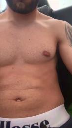 Tumach22 — webcam model online on cam4
