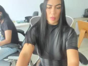 emillybrowm — webcam model online on chaturbate