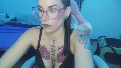 Laadyyblaack97 — webcam model online on cam4