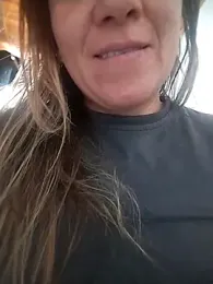 ELEKTRA-LUXURY — Stripchat stream photo (May 2025)