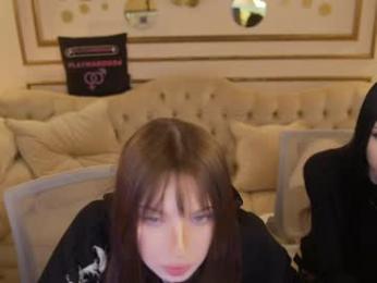 bright_diamonds_054 — Chaturbate stream photo (Apr 2026)