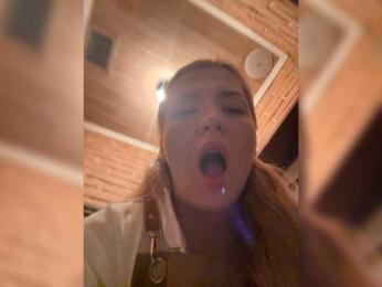 MiaDiva — webcam model online on bongacams