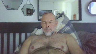 bear70s — webcam model online on cam4