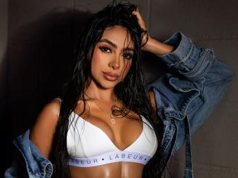 CristalMatthews — webcam model online on livejasmin