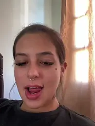 jujuarantes__2026 — webcam model online on stripchat