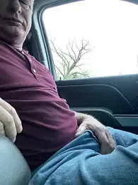 hintly — Stripchat stream photo (Apr 2026)