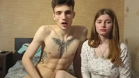 EmiliaCouple — webcam model online on stripchat