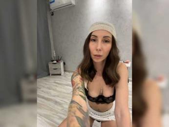 Moriko — webcam model online on bongacams