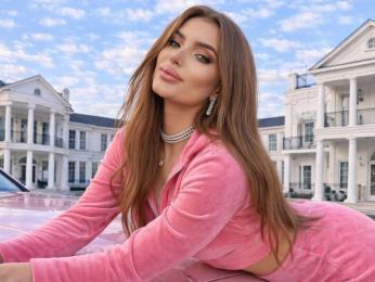 AmberLyn — webcam model online on livejasmin