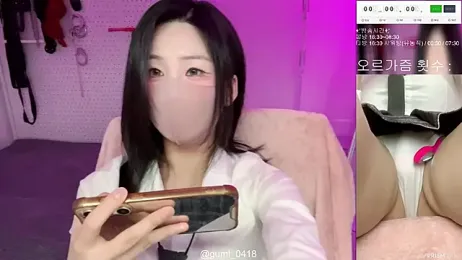 gumi_0418 — webcam model online on stripchat