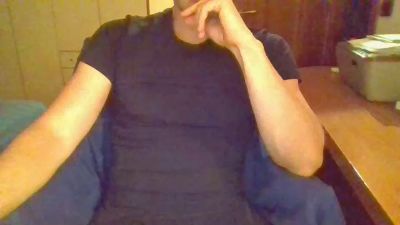leland80 — webcam model online on cam4