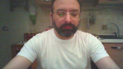 Hugos31 — Cam4 stream photo (Apr 2026)