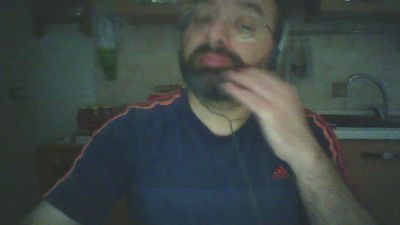 Hugos31 — Cam4 stream photo (Apr 2026)