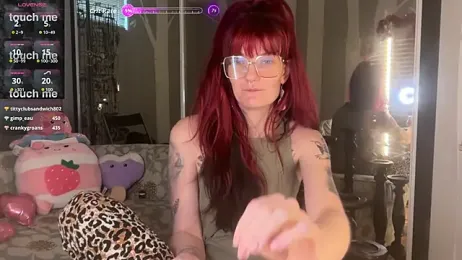 YourFavCanadianMILF — Stripchat stream photo (Apr 2026)