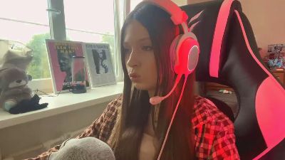 NoelDuffney — webcam model online on cam4
