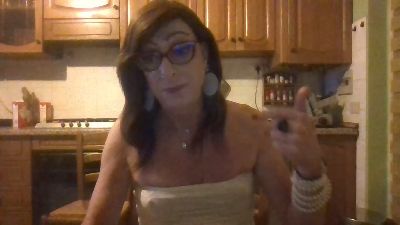 Tiabet — Cam4 stream photo (Aug 2026)