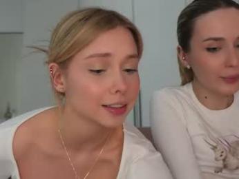 blushland — Chaturbate stream photo (Apr 2026)