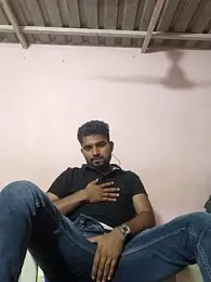 Fantasy_King_3939 — webcam model online on stripchat