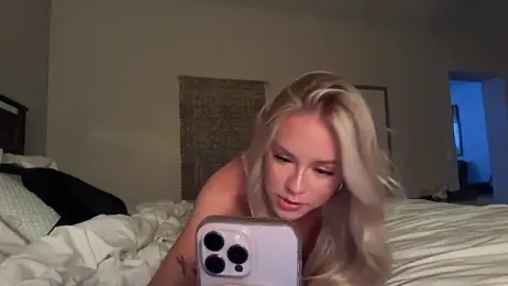 kenziesmithh — Stripchat stream photo (May 2026)