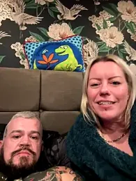 girl_and_trans_bf — stripchat