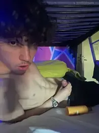 Golden_Mesto — webcam model online on stripchat