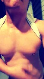 flytosky000 — webcam model online on cam4