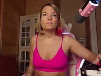 Findom_Lady_Shine — Bongacams stream photo (May 2026)