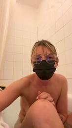 Momomumu — Cam4 stream photo (May 2026)