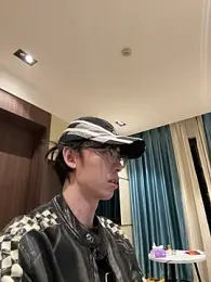 1a1a1alll — Stripchat stream photo (Apr 2026)