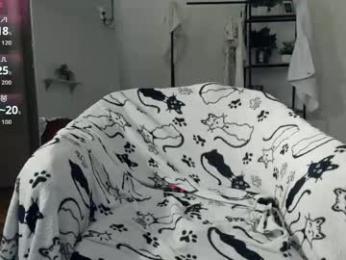 glossybabe_ — webcam model online on chaturbate