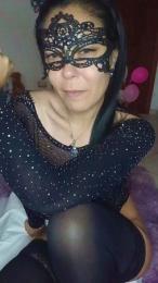 Adelaide986 — webcam model online on cam4